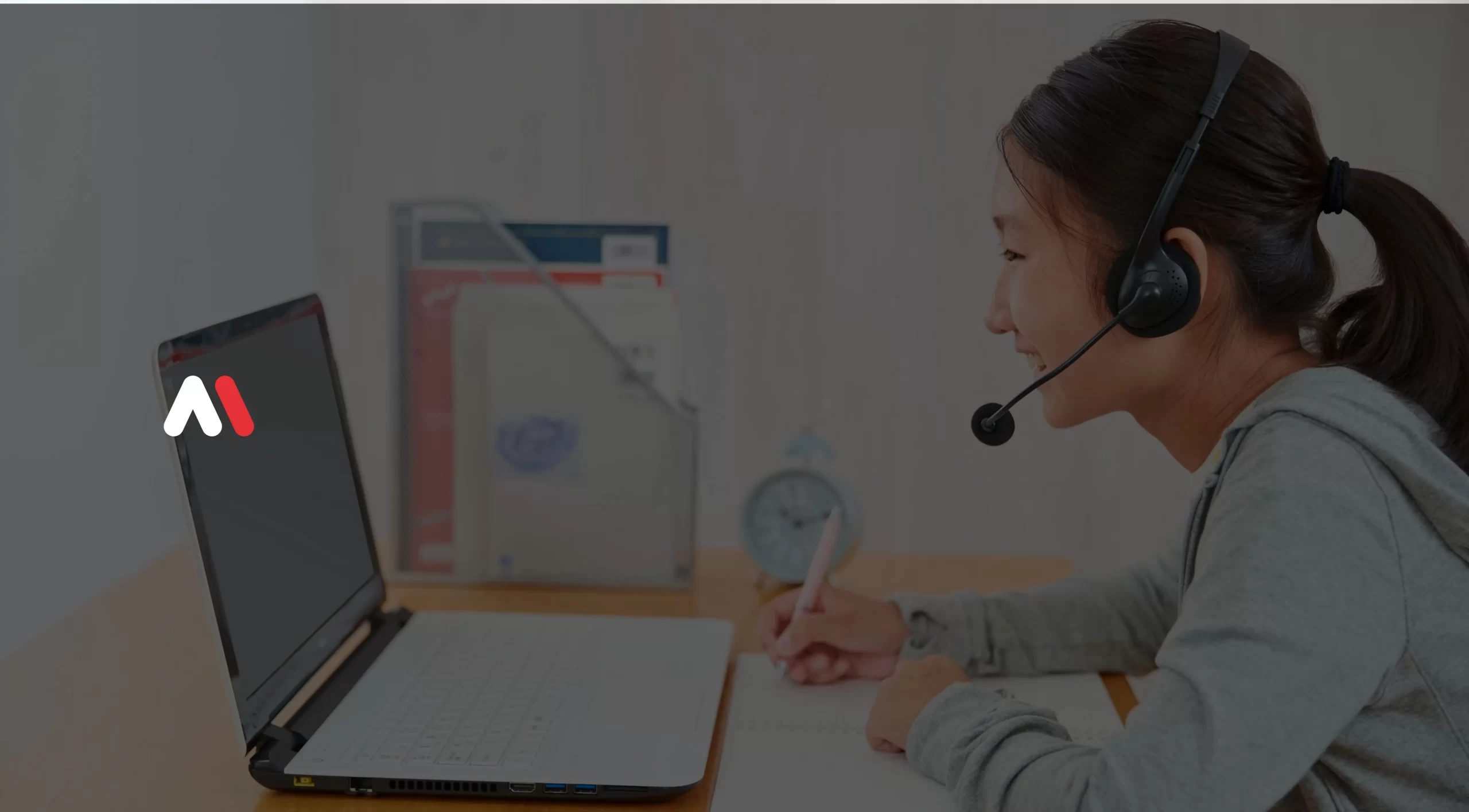 Custom LMS vs. Off the Shelf LMS: Which Should You Choose?